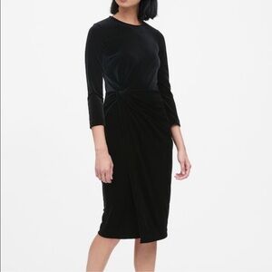 Banana Republic , velvet long sleeve dress size 0 nwt